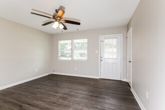 506 Christine Dr in Ridgeland, MS - Building Photo - Building Photo