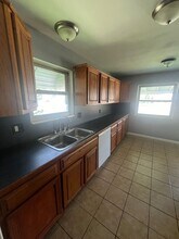 14580 Stephens Rd in Warren, MI - Building Photo - Building Photo
