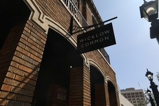 Wicklow Common in Los Angeles, CA - Foto de edificio - Building Photo