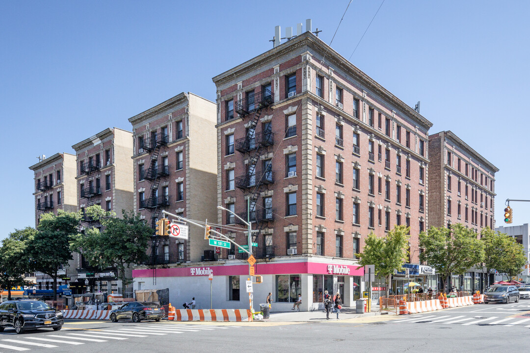 4260 Broadway in New York, NY - Building Photo