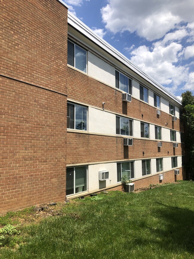 350 U St NE in Washington, DC - Building Photo - Primary Photo