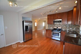 2418 N 75th Ct in Elmwood Park, IL - Building Photo - Building Photo