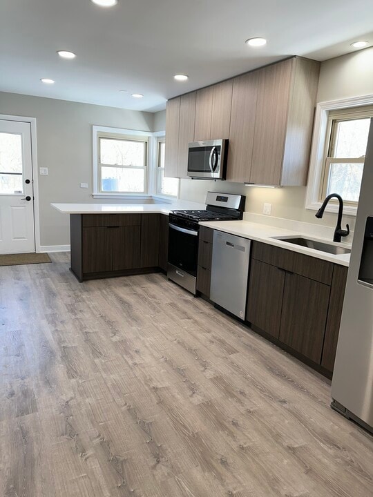 2049 Hagen Ln in Flossmoor, IL - Building Photo