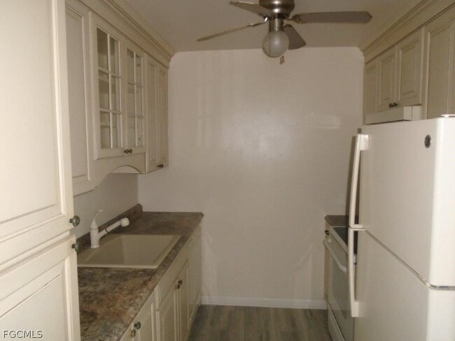708 Victoria Dr
