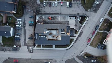 320 Mills Rd in Kelowna, BC - Building Photo - Building Photo