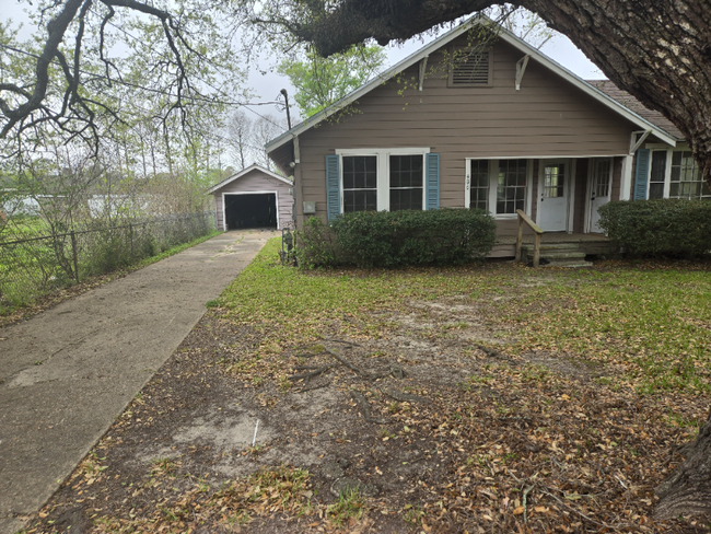 1501 W Park Ave-Unit -406 Daytom in Orange, TX - Building Photo - Building Photo