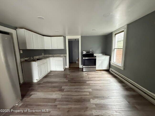 409 Pittston Ave in Scranton, PA - Building Photo - Building Photo