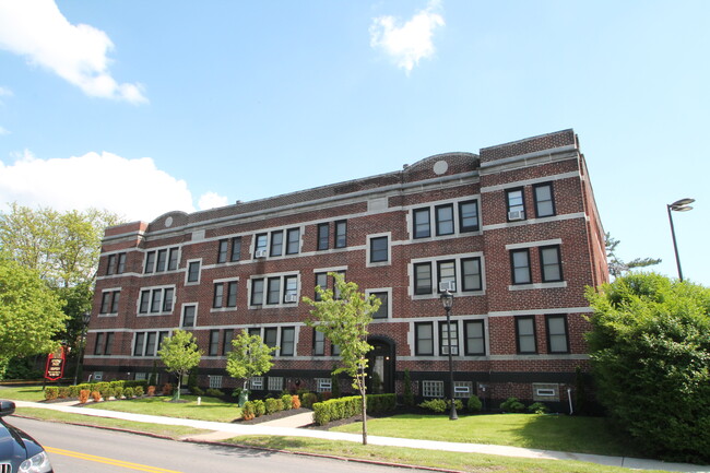 Amherst Park Apartments