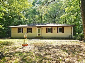 29776 Polks Rd in Princess Anne, MD - Building Photo