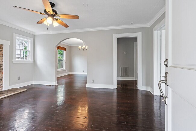 1012 Cahal Ave in Nashville, TN - Building Photo - Building Photo