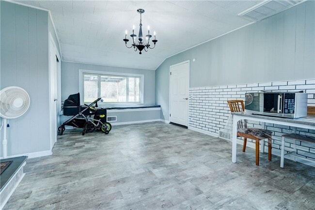 889 Long Pond Rd in Rochester, NY - Building Photo - Building Photo