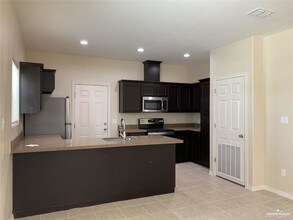 7 E St in Mission, TX - Building Photo - Building Photo