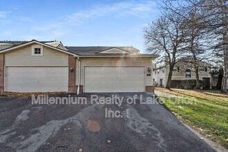 5611 Drake Hollow Dr in West Bloomfield Township, MI - Building Photo - Building Photo