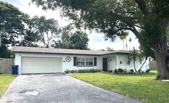 10380 Tangelo Rd in Seminole, FL - Building Photo