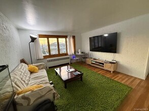 113 Parma Rd in Island Park, NY - Building Photo - Building Photo