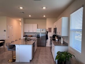 1389 Isleta Loop in Kissimmee, FL - Building Photo - Building Photo
