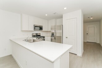 10822 Bird Of Paradise Ln in Houston, TX - Foto de edificio - Building Photo