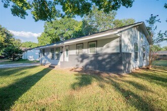 1727 Jones St in Rosenberg, TX - Building Photo - Building Photo