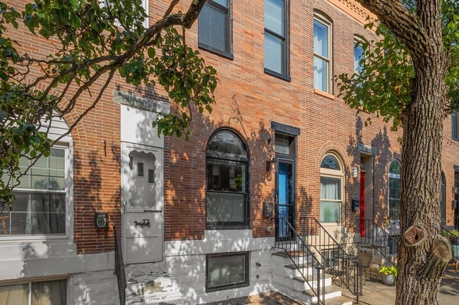 property at 1820 Jackson St