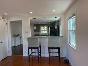 15 Brook St in West Hartford, CT - Building Photo - Building Photo