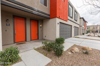 2950 N 38th St in Phoenix, AZ - Building Photo - Building Photo