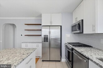 3106 S Hayes St in Arlington, VA - Building Photo - Building Photo