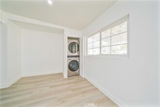 147 E Central Ave in Monrovia, CA - Building Photo - Building Photo