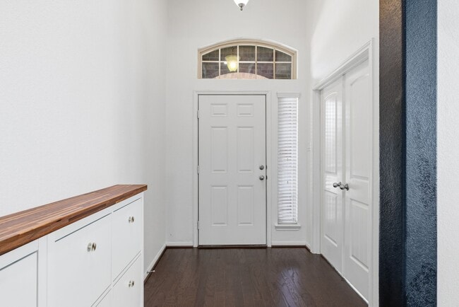 property at 3826 Daintree Park Dr