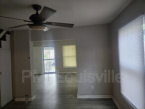 4221 Sunset Ave in Louisville, KY - Building Photo - Building Photo