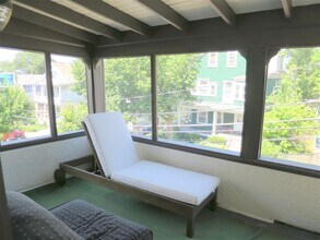 17 Dickson St, Unit 2 in Somerville, MA - Building Photo - Building Photo