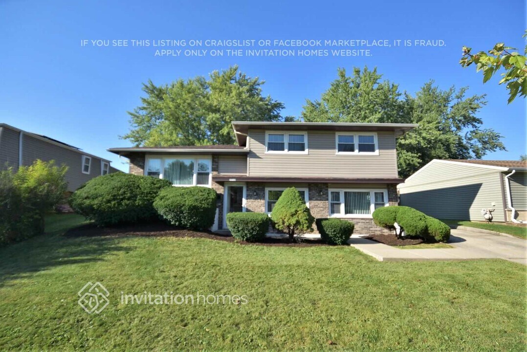 7712 163rd Pl in Tinley Park, IL - Building Photo