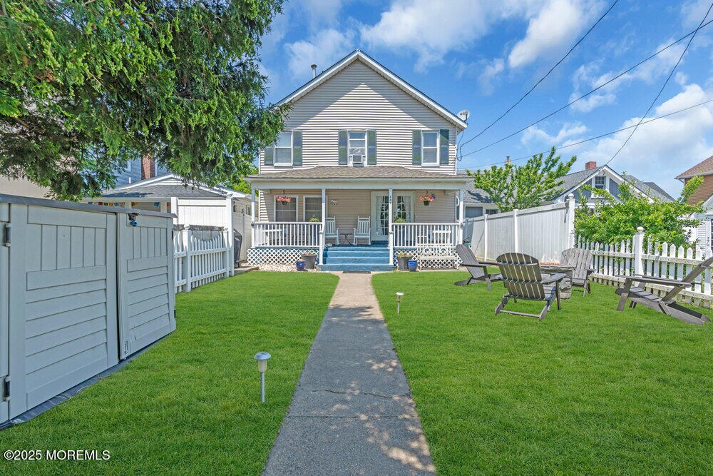 608 Lareine Ave in Bradley Beach, NJ - Building Photo