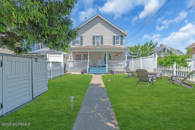 property at 608 Lareine Ave