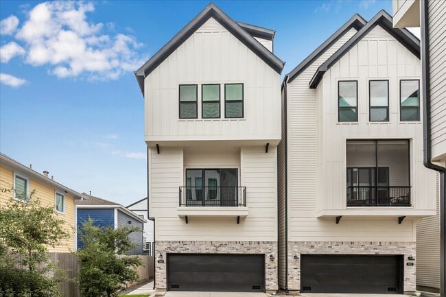 property at 1405 W 23rd St