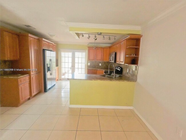 1790 W 58th St in Hialeah, FL - Building Photo - Building Photo