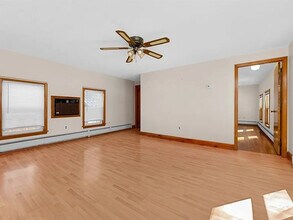 155 Thorndike St, Unit 155 Thorndike St. #2 in Arlington, MA - Building Photo - Building Photo
