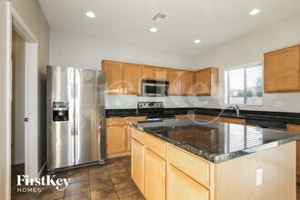 15078 N 172nd Ln in Surprise, AZ - Building Photo - Building Photo