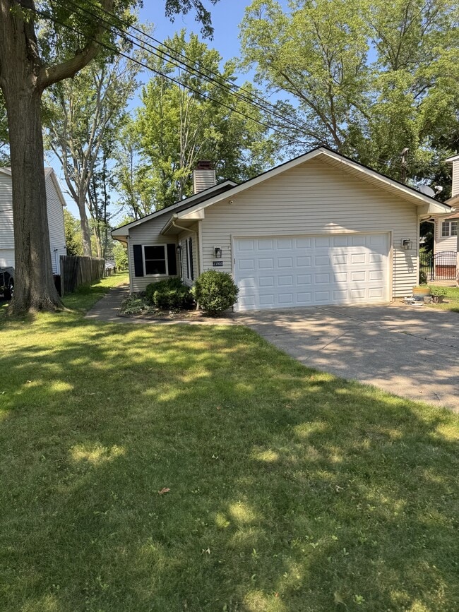 property at 23900 Hedgewood Ave