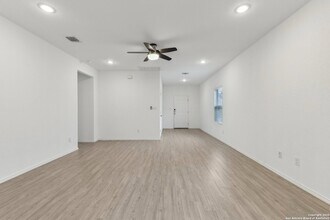 4422 Chandler Rd in San Antonio, TX - Building Photo - Building Photo
