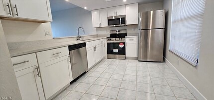 521 SW 47th Terrace in Cape Coral, FL - Building Photo - Building Photo