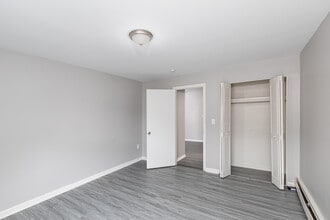 Stuart Apartments in Hartford, CT - Building Photo - Interior Photo