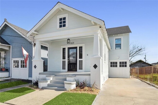 property at 1631 Louisa St