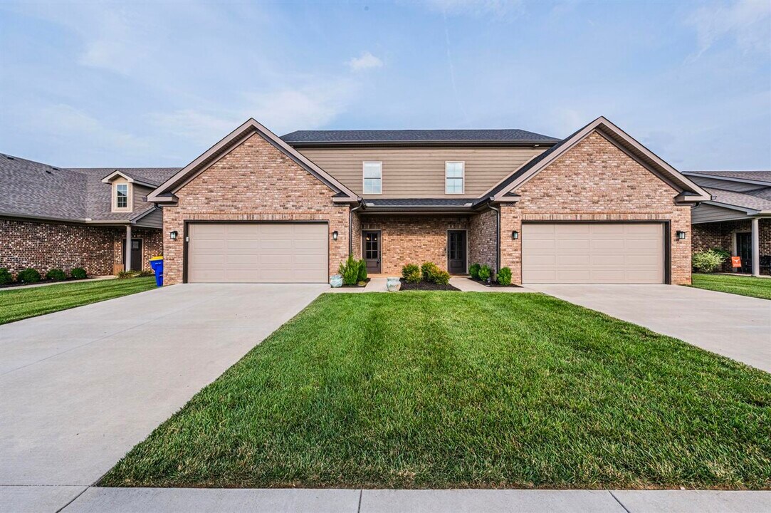 535 Cumberland Pointe Ln in Bowling Green, KY - Building Photo