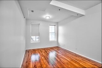 132 Jefferson St in Hoboken, NJ - Foto de edificio - Building Photo