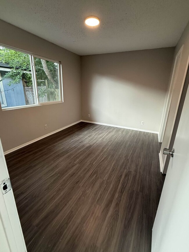 6815 Blue Dawn Trail