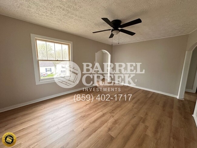 110 Sunset Ave in Lancaster, KY - Building Photo - Building Photo