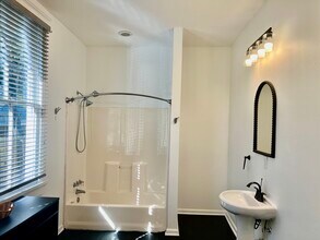 1817 S Rendon St in New Orleans, LA - Building Photo - Building Photo