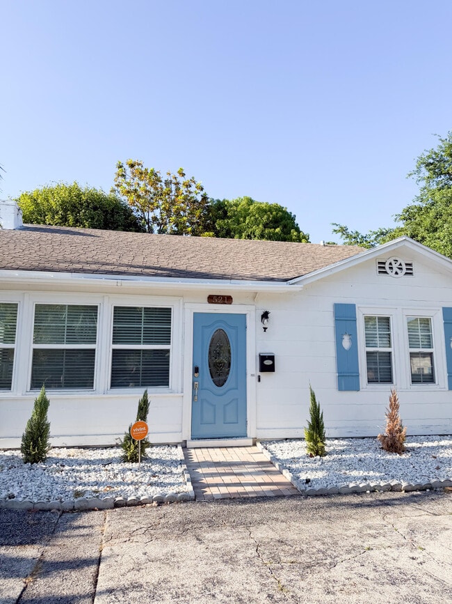property at 521 Hampton Rd