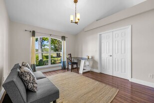 2860 S Courtenay Pkwy in Merritt Island, FL - Building Photo