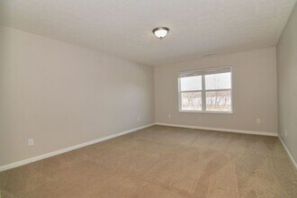 10010 Jenna Ln in Indianapolis, IN - Building Photo - Building Photo